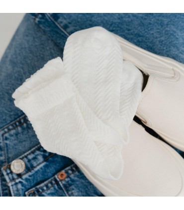 Art.014 DO465 32-34 ECRU - 3D Z FALBANKĄ