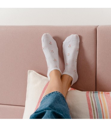 Art. 114 KH169 38-40 BIAŁY - STOPKI DAMSKIE W KWIATKI